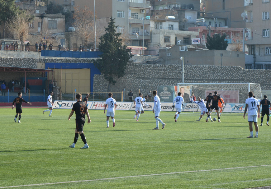 Mardin 1969 Spor - İzmir Çoruhlu Futbol Kulübü: 4-1