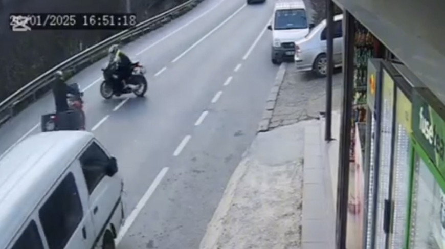 İstanbul- Beykoz'da motosikletlerin çarpıştığı anlar kamerada