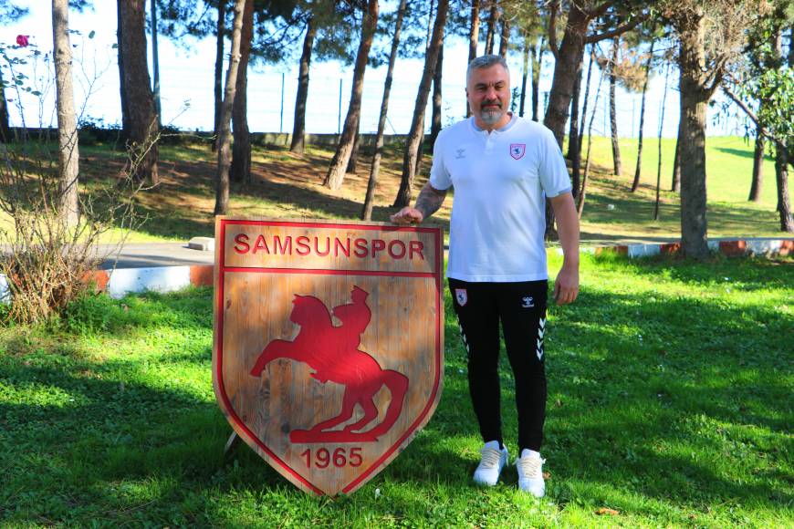 Samsunspor Teknik Direktörü Reis: Önümüzdeki 16 maçın her puanına talibiz