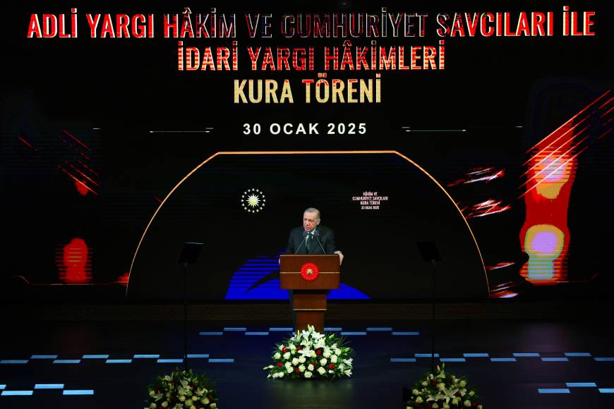 Cumhurbaşkanı Erdoğan: Türk milleti adına karar verenlere kimse ayar veremez