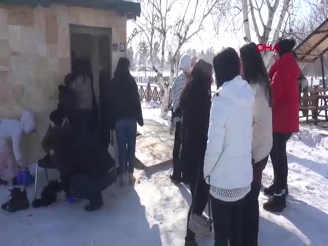 ERZURUM'da yapay göl, yazın piknikçilerin kışın buz patencilerinin mekanı