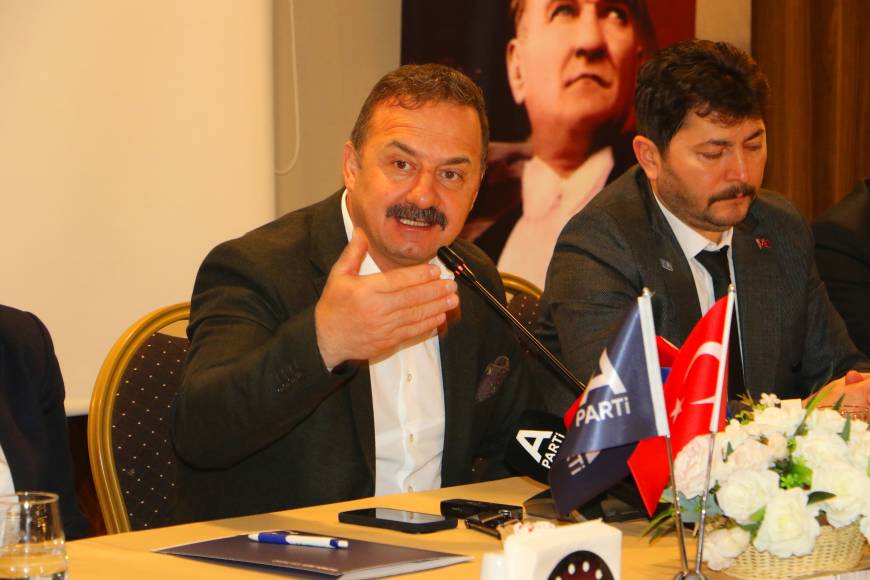 Ağıralioğlu: Memlekete, eli kalbinde bir kadro sunuyoruz