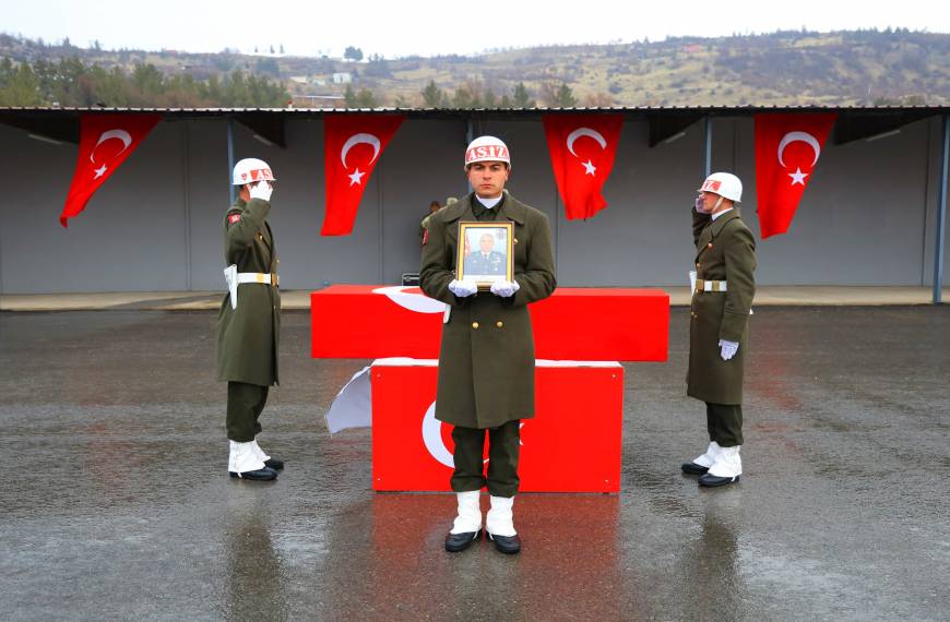 Şehit Binbaşı Kemal Yetişen için Şırnak'ta tören