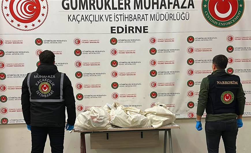 Kapıkule'de TIR'da 67 kilo uyuşturucu ele geçirildi