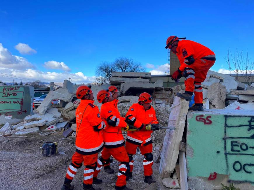 TSK İnsani Yardım Tugayı'ndan arama kurtarma tatbikatı