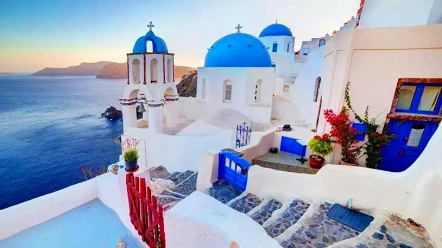 Santorini'de OHAL ilan edildi