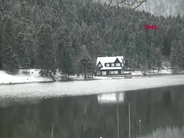 BOLU - Gölcük Tabiat Parkı'nda kar güzelliği