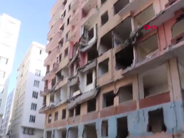 DİYARBAKIR - 48 kişinin öldüğü Sözel Apartmanı’nda, yengesi ile 3 yeğenini kaybetti: Dünyamız yıkıldı