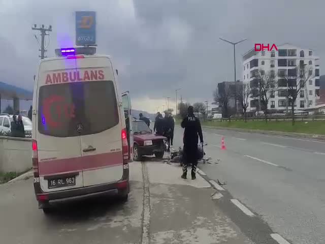 BURSA- Otomobille çarpışan motosikletin sürücüsü yaralandı