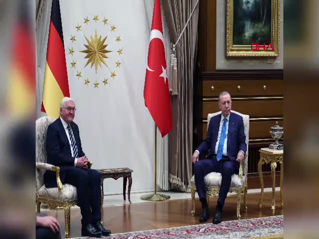 ANKARA - Cumhurbaşkanı Erdoğan, Almanya Cumhurbaşkanı Frank Walter Steinmeier ile bir araya geldi